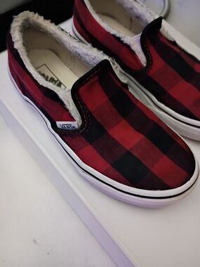 Vans Kids Slip-On in Red and Black Plaid